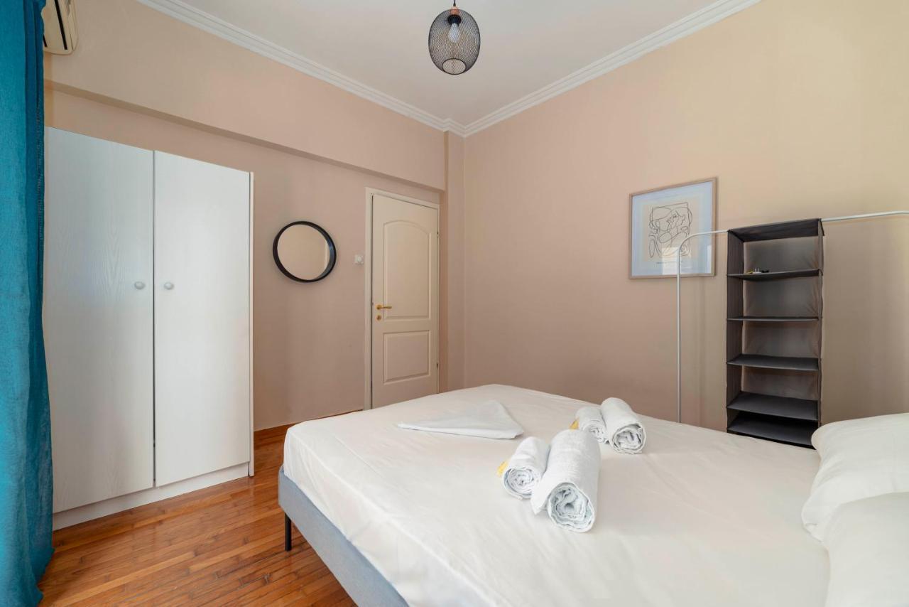 Spacious 2Bd Apartment Next To Athens Archeological Museum Exterior photo